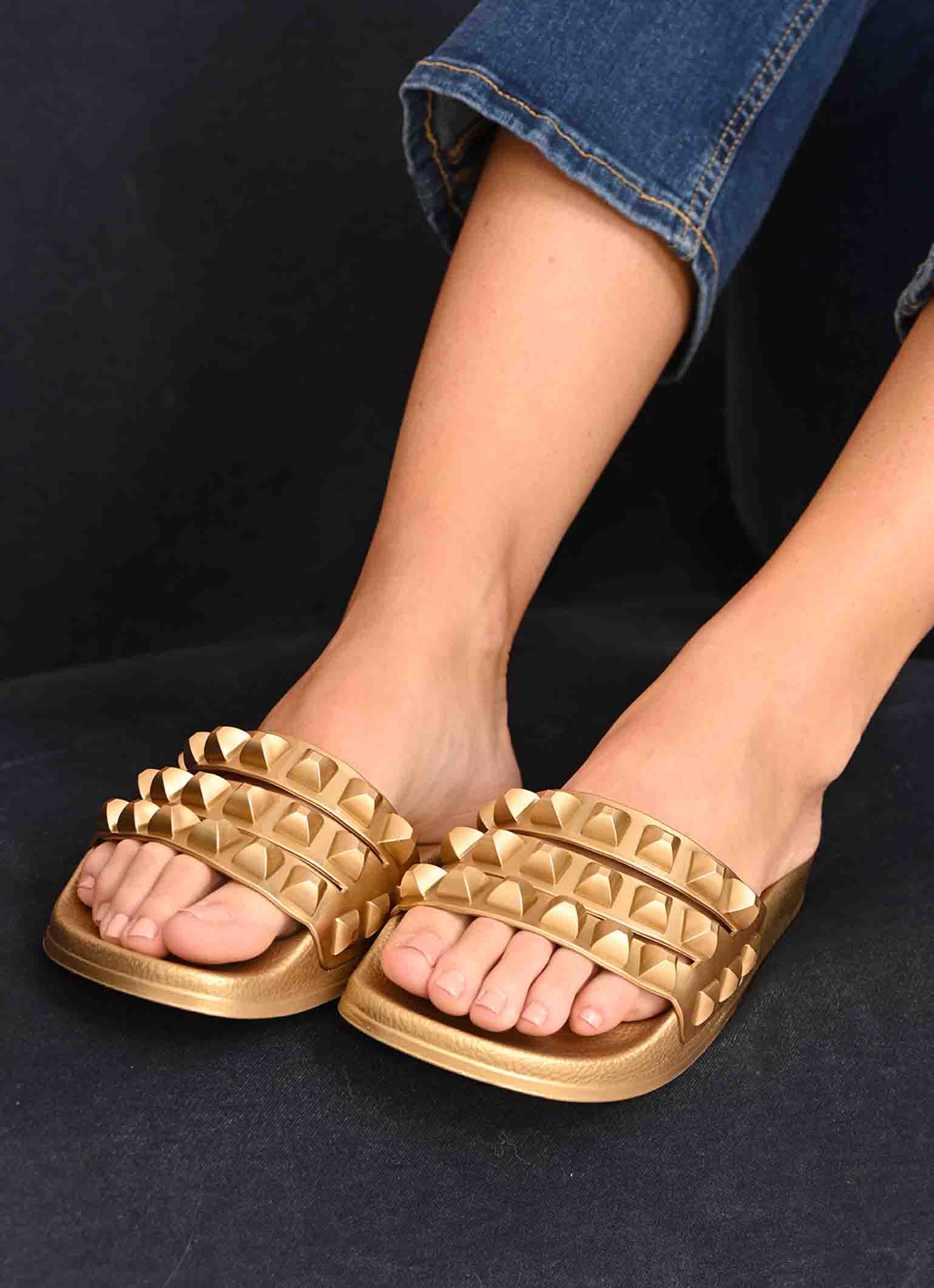Gold Jelly platform sandals, slide sandals made in Italy, Eco-conscious dust bag from Carmen Sol