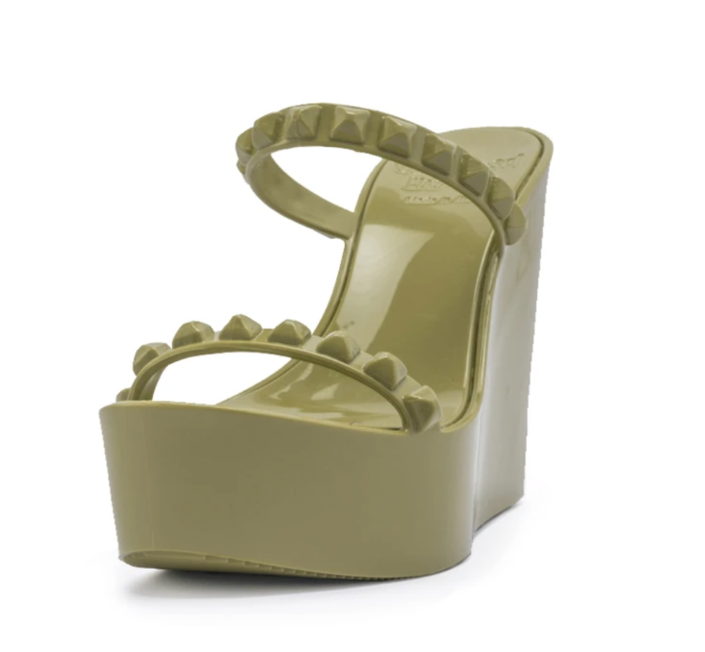Olive green jelly heels from Carmen Sol on sale