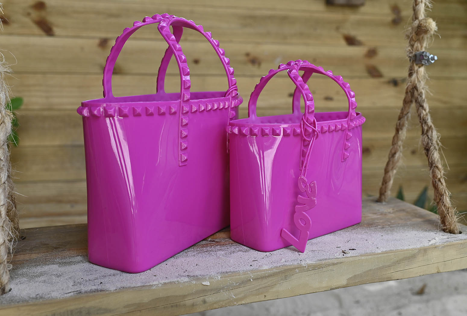 Pink October: Think Pink, Wear Jelly | Carmen Sol Made in Italy