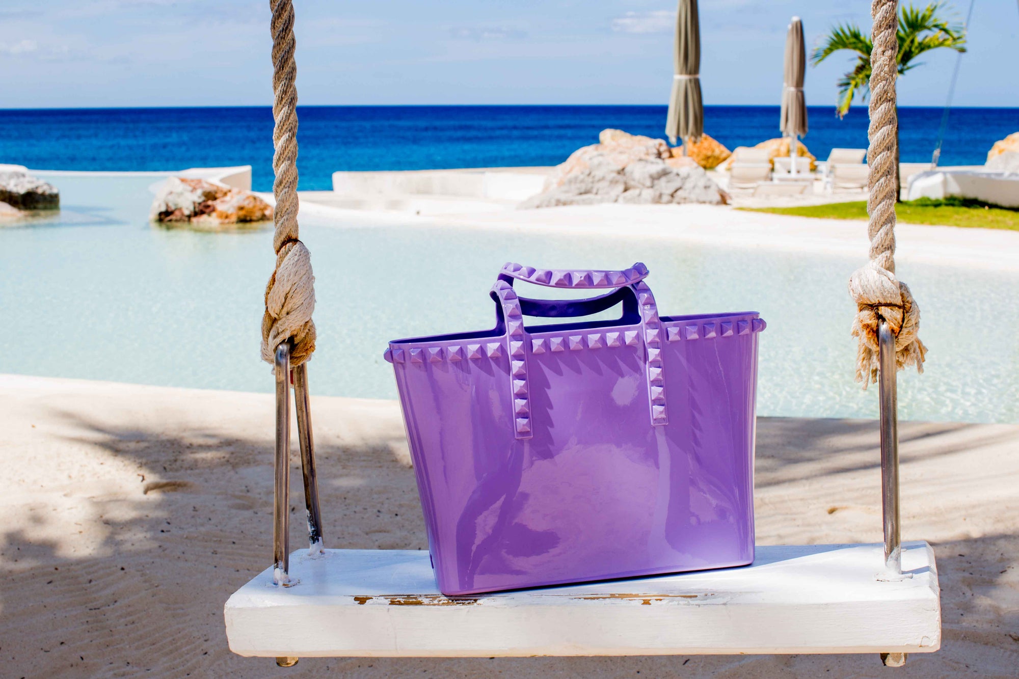 Waterproof Carmen Sol mini beach bags for women and kids in color violet