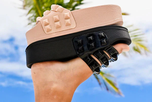 Are Jelly Sandals Comfortable? We Tested Them — Here’s the Truth