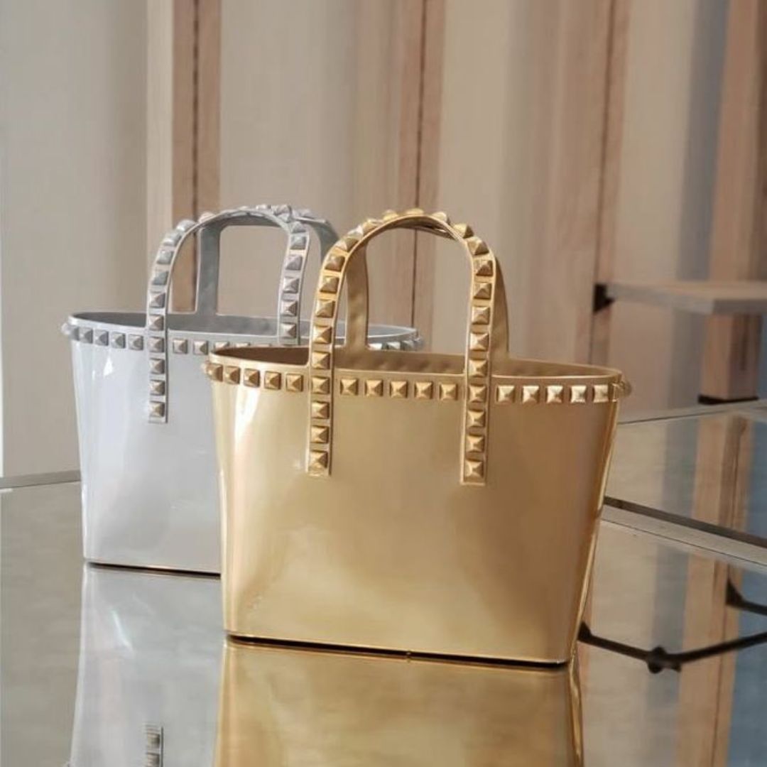 Celebrate in Style: Carmen Sol’s 2025 Holiday Sale Collection