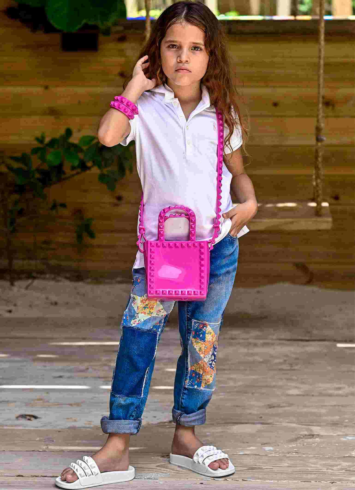 Fuschia jelly crossbody bag for kids. Complete barbie outfit from minicarmensol for kids.