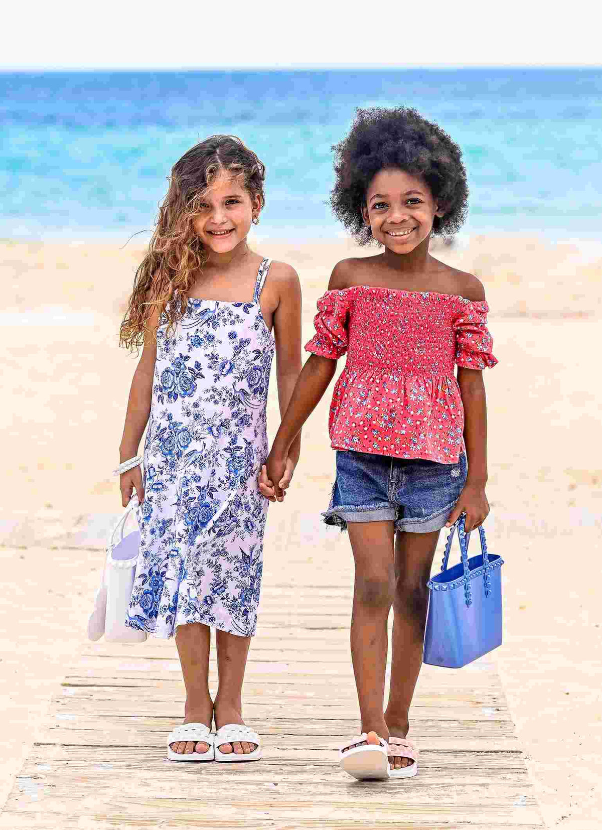 Beach jelly bags for your kids which are waterproof made in italy.