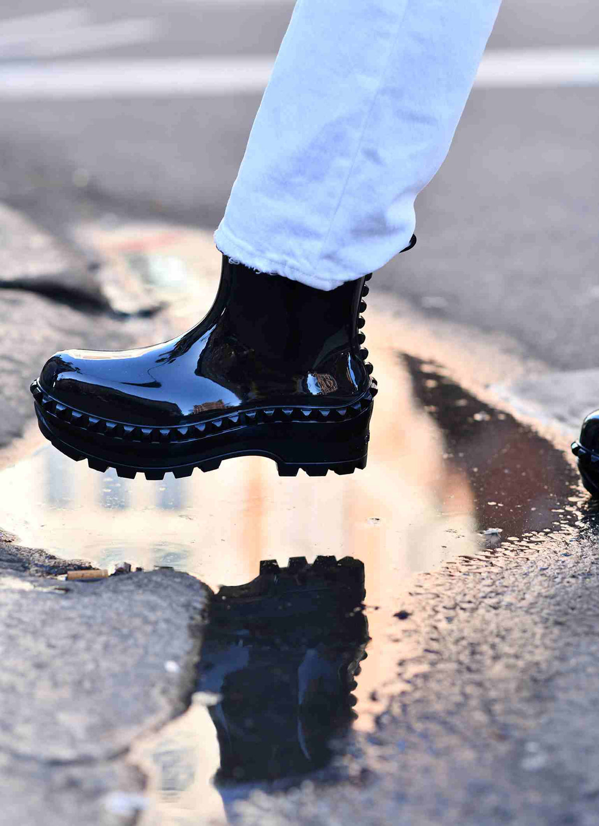 Waterproof Graziano jelly Bottega boots in color black