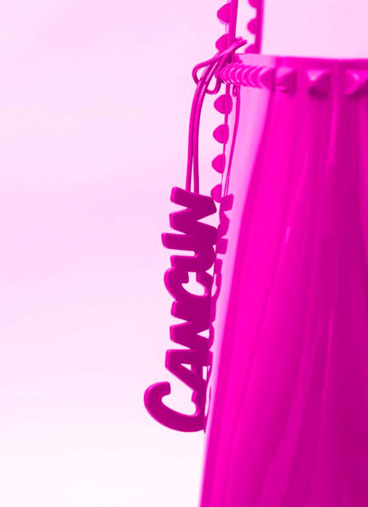 Cancun jelly tote bag charmS in color fuchsia perfect for any jelly bags