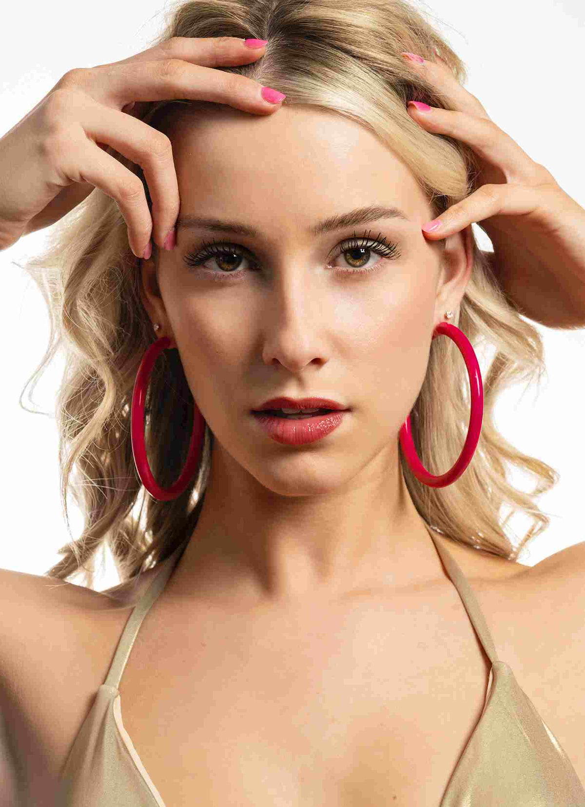 Red hoop earring for women attractive style. Find the perfect pair of hoop earrings from Carmen Sol