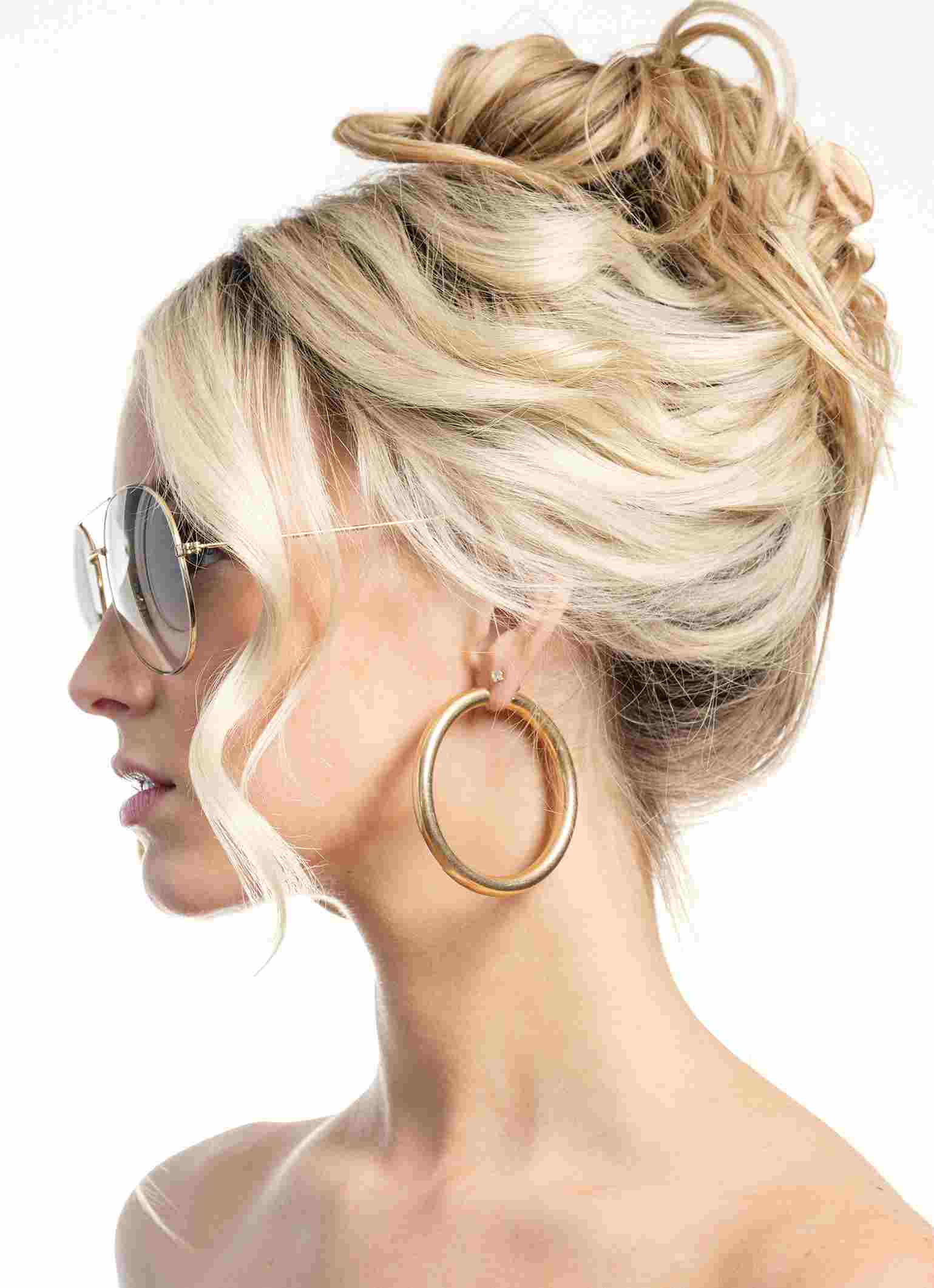 Gold Aviator sunglasses