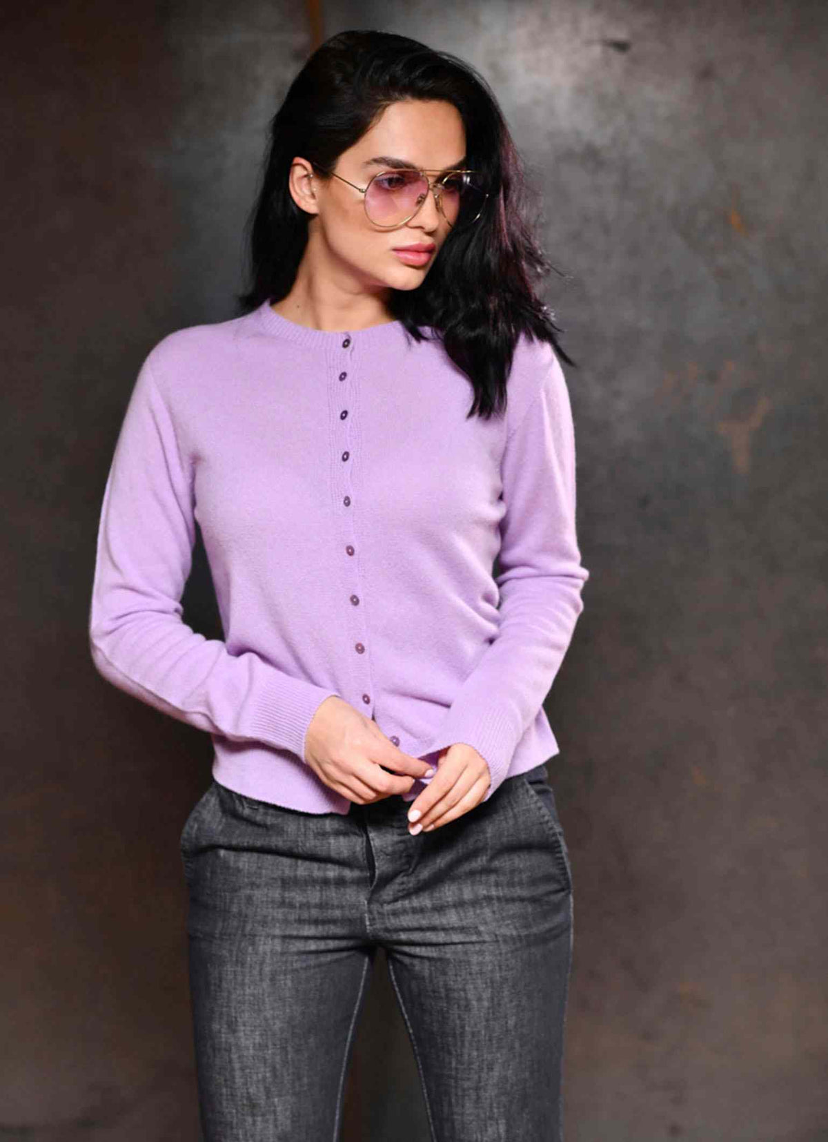 Women wearing Campiglio cashmere cardigan in color violet with matching sunglasses from Carmen Sol