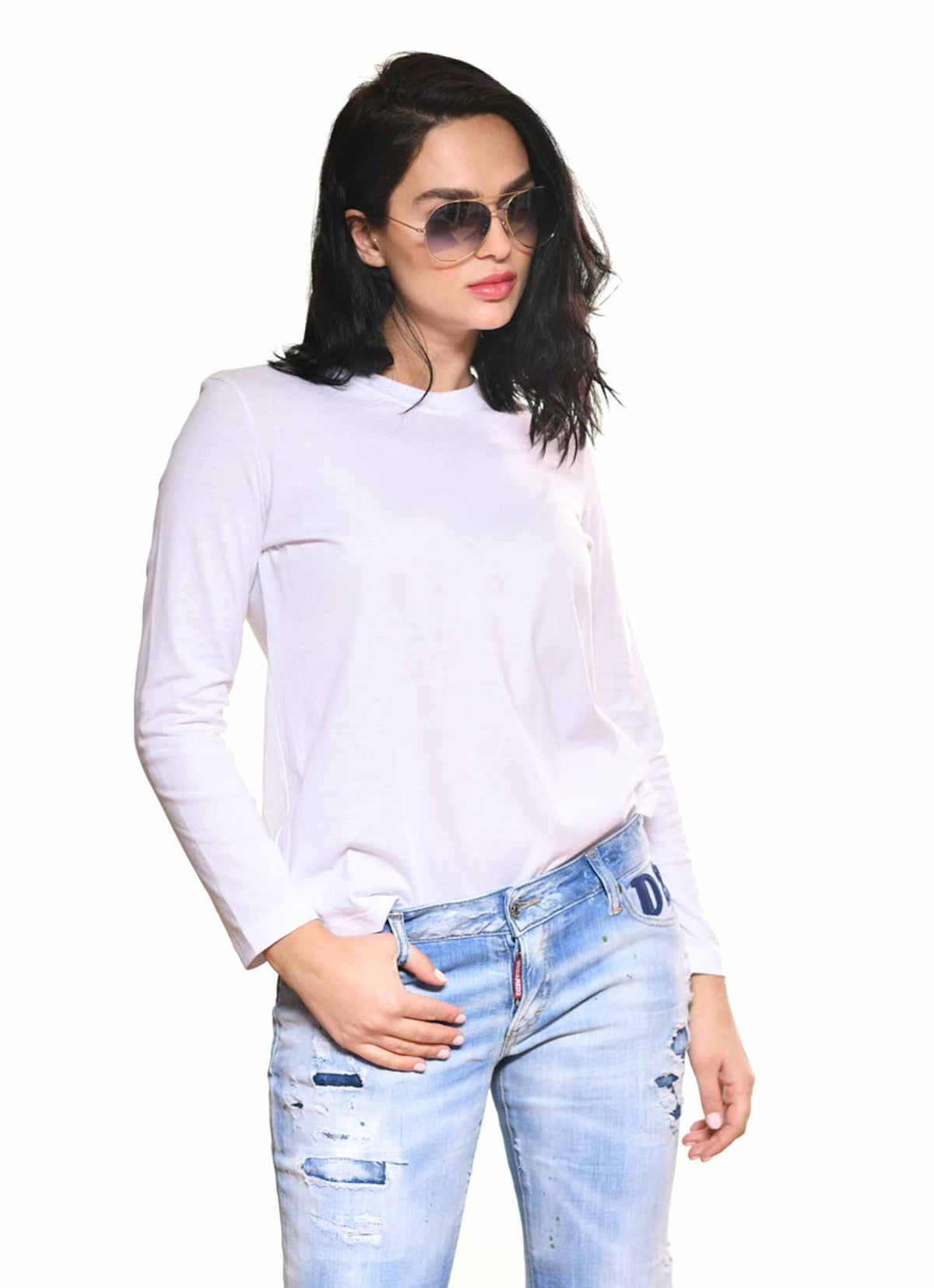 Women wearing jeans and designer sunglasses in silver frames and dark gradient color lenses and white best long t-shirt soft italian cotton