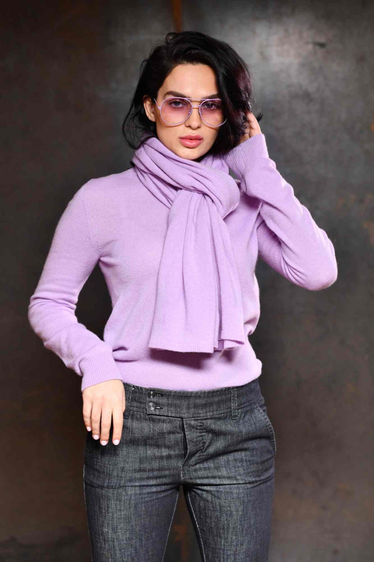 Violet sunglasses aviator with cashmere scarf in color violet
